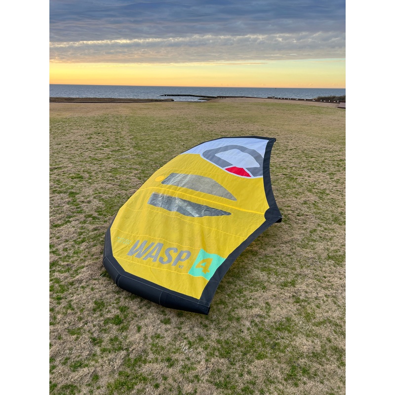 USED Ozone Wasp V2 Wing-Yellow/White-4m
