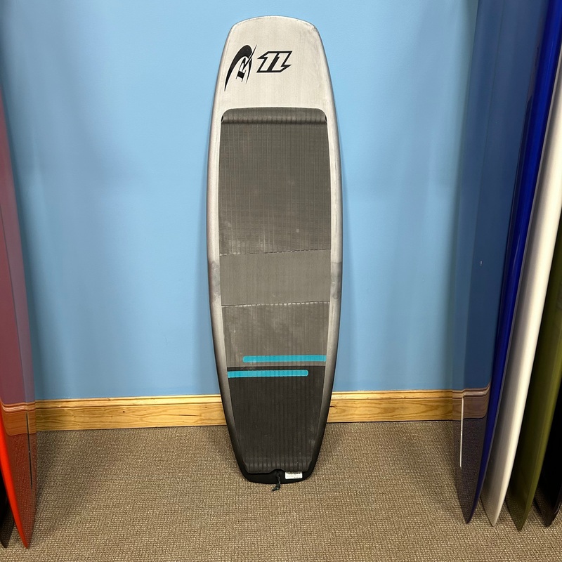 USED 2022 North Comp Dynalite Kitesurf Board-5’0″-Titanium