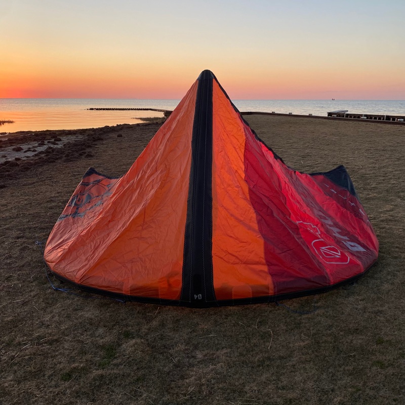 USED Slingshot Ghost V1 Kite-4m