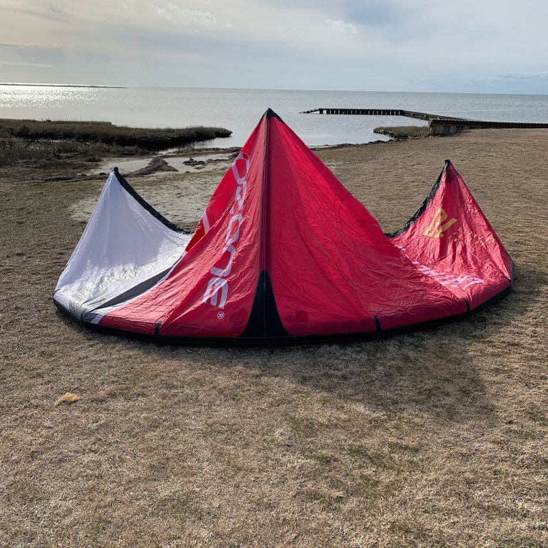 USED Ozone Catalyst V3 Kite-10m-Ruby Red