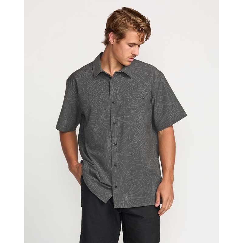 Billabong Surftrek Transit S/S Shirt-Raven
