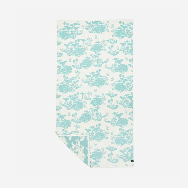 Slowtide Wonderland Premium Woven Towel-Cream