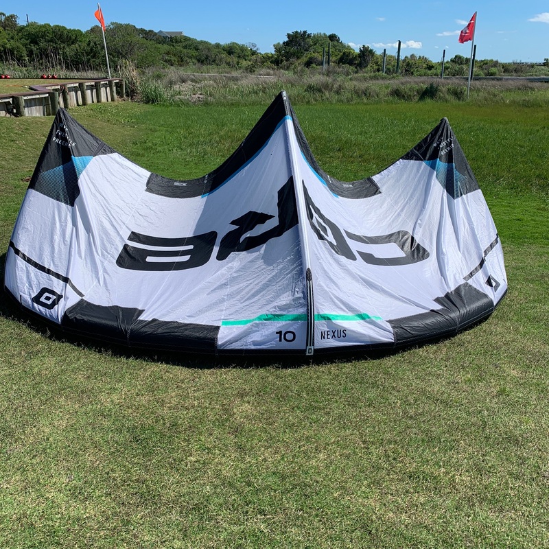 USED Core Nexus 3 Kite-10m-White