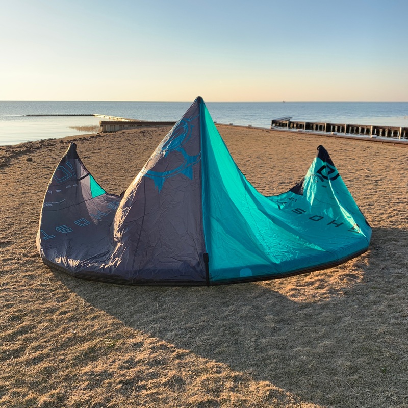 USED Slingshot Ghost V2 Kite-10m-Blue