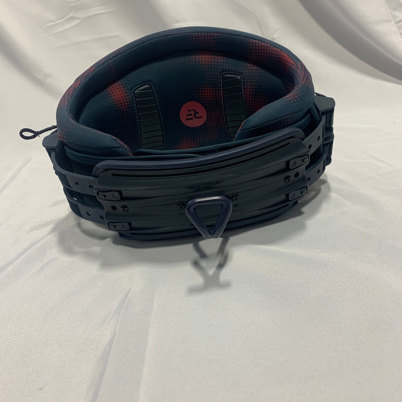 USED Ride Engine Elite Carbon Type 1 Hyperlock Harness-Red-XS