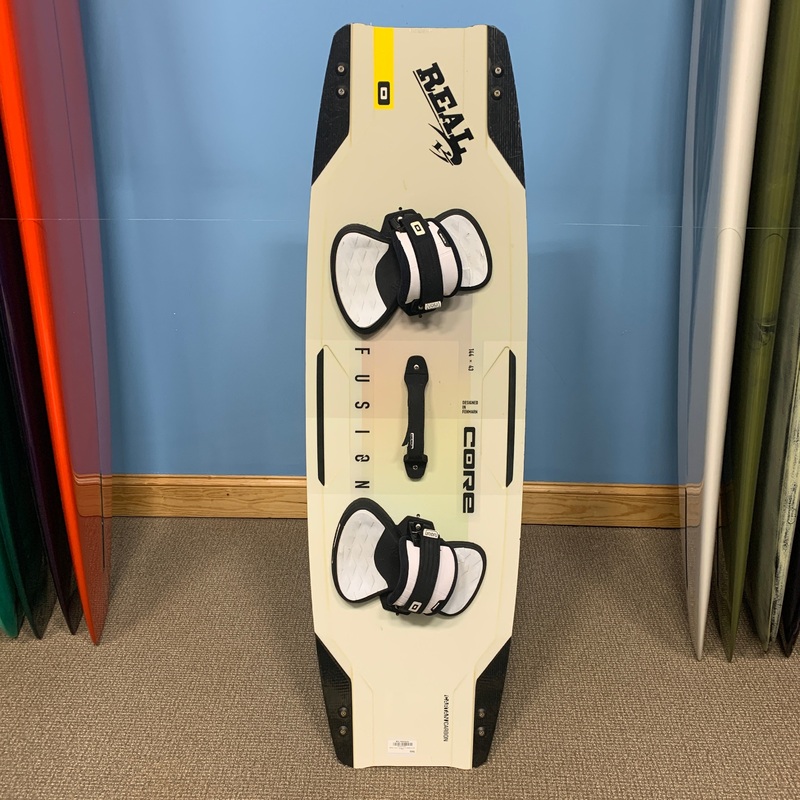 USED Core Fusion 5 Kiteboard-144 x 43cm w/Straps