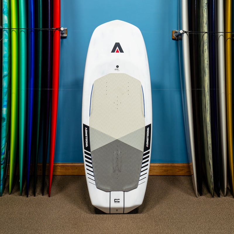USED Armstrong Wing FG Foilboard-5’8″ x 105L