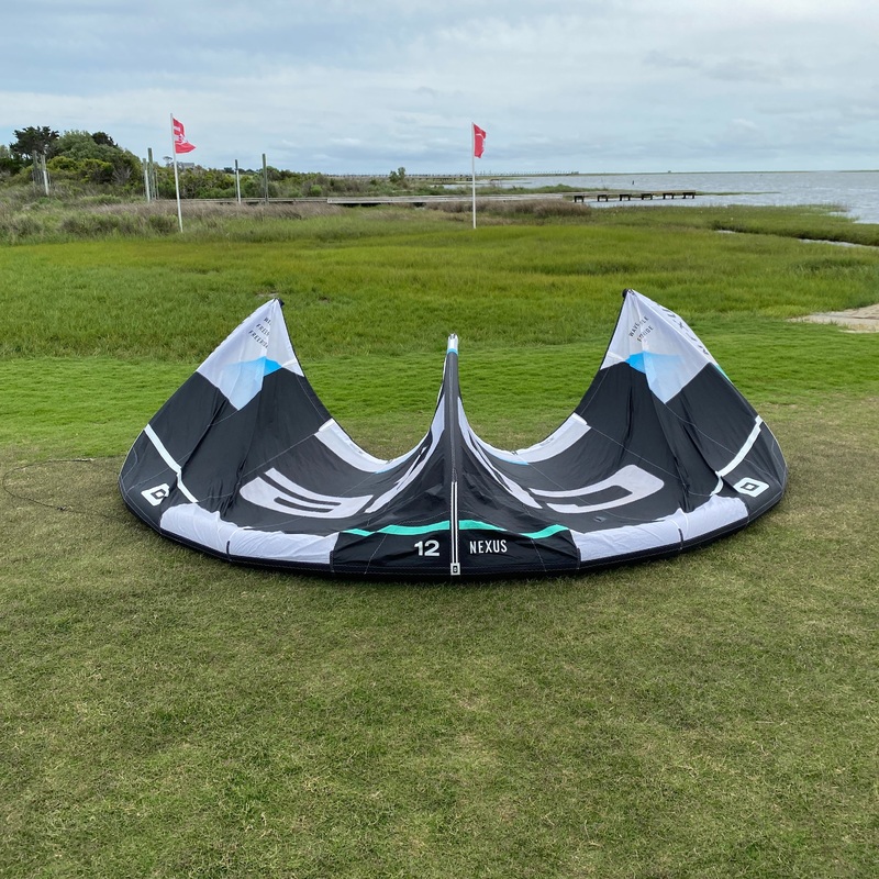 USED Core Nexus 3 Kite-12m-Black