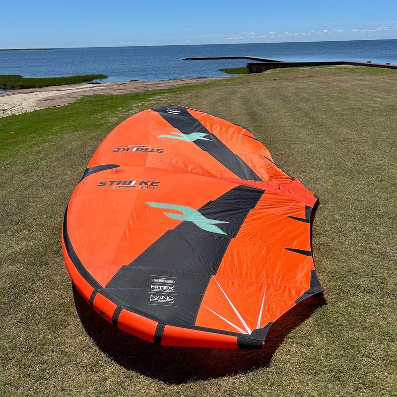 USED F-One Strike V3 CWC-7m-Flame/Onyx