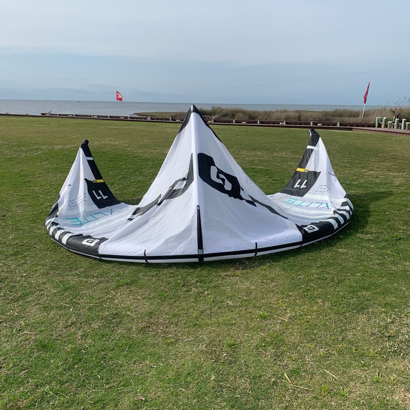USED Core Xlite 2 Kite-11m-White