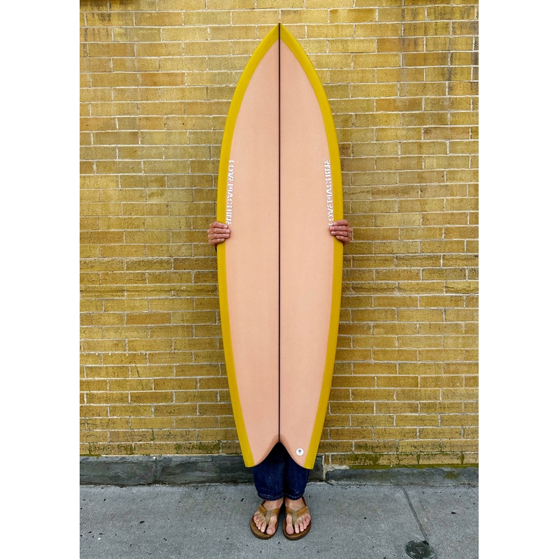 5’6″ Lovemachine Surfboards Wills Fish – Peach / Chartreuse
