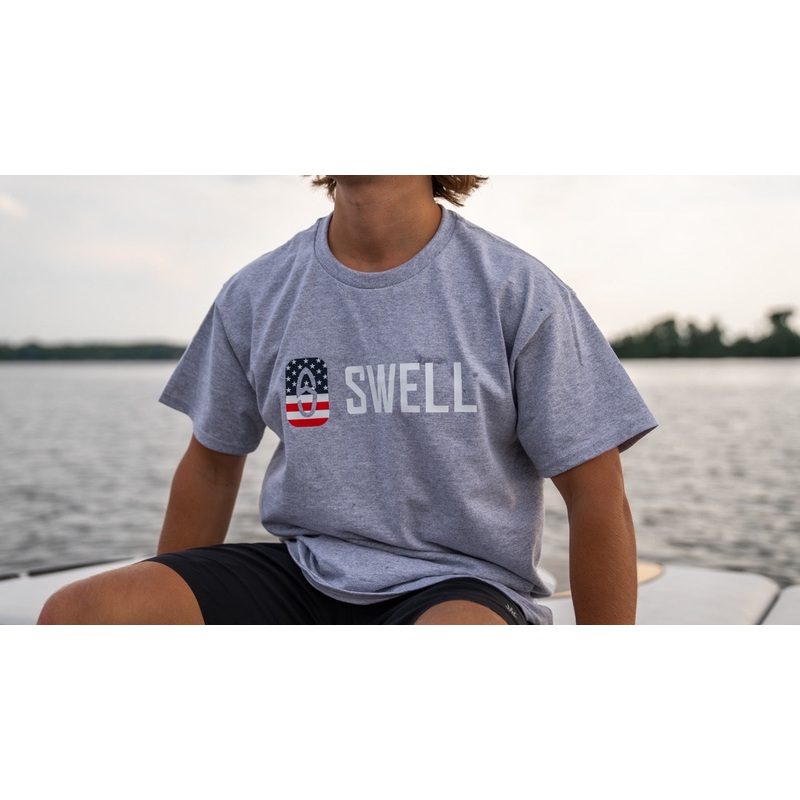 SWELL Badge Tee  Stars & Stripes Edition