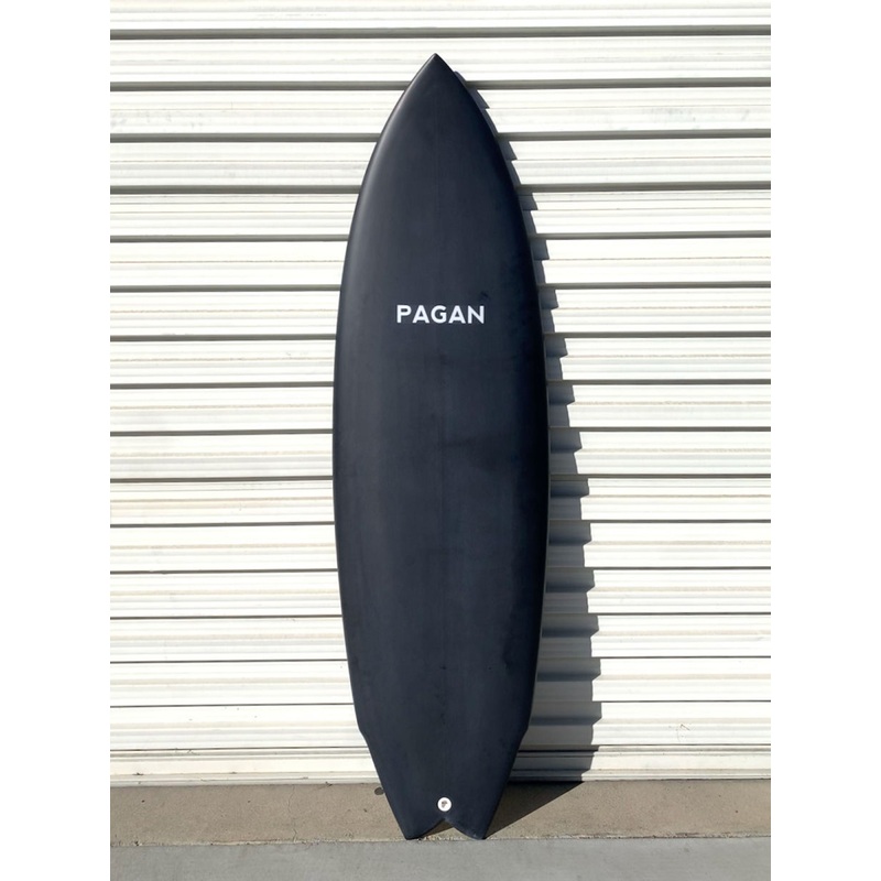 Pagan USA | 5’6″ Modern Twin Fin Black Surfboard