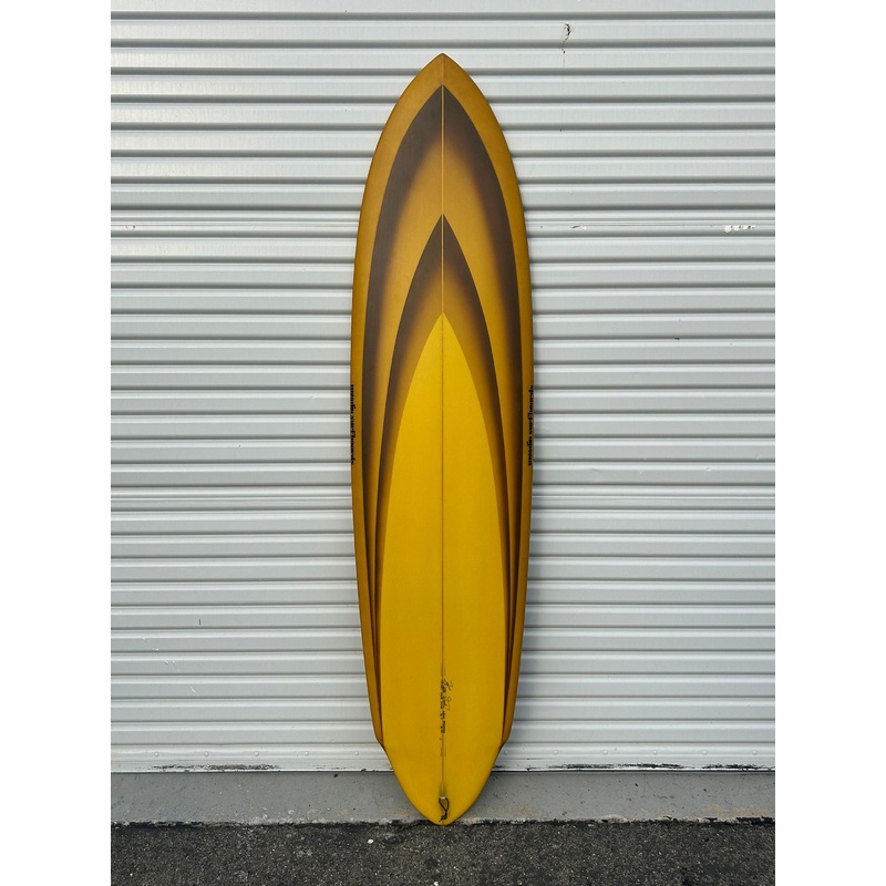 WOODIN SURFBOARDS | 70″ BLACK BETTY BUTTER SCOTCH // BROWN WISH BONE SPRAY FADE