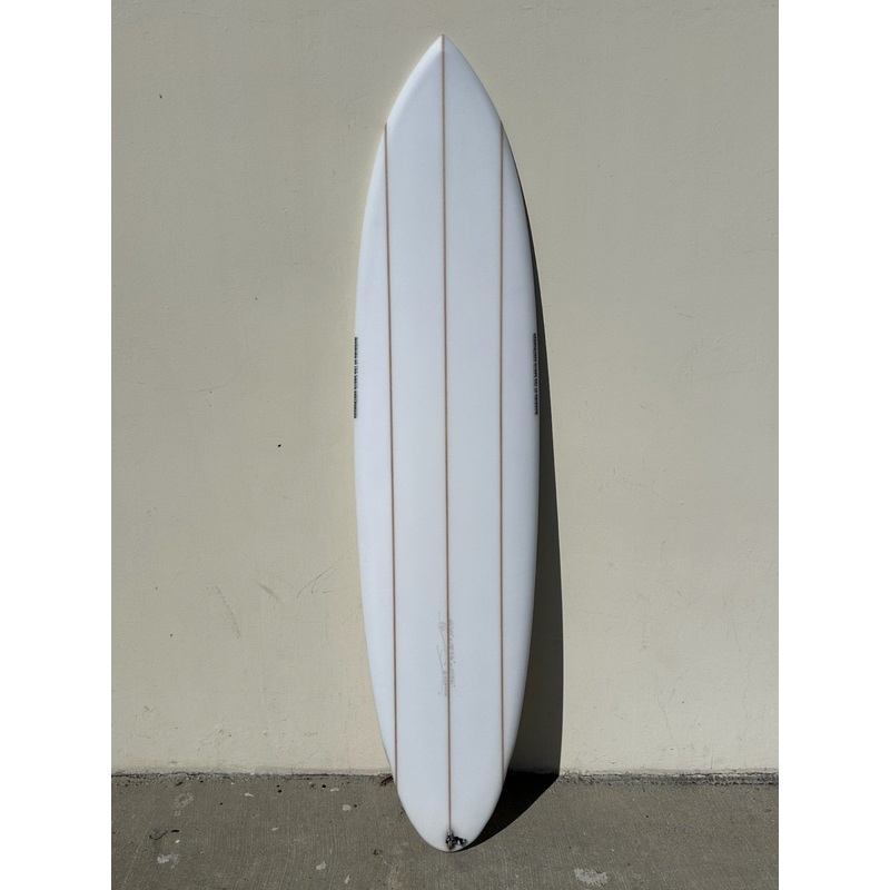 Simon Jones Designs | 610 Fiji Triple Stringer Clear Surfboard